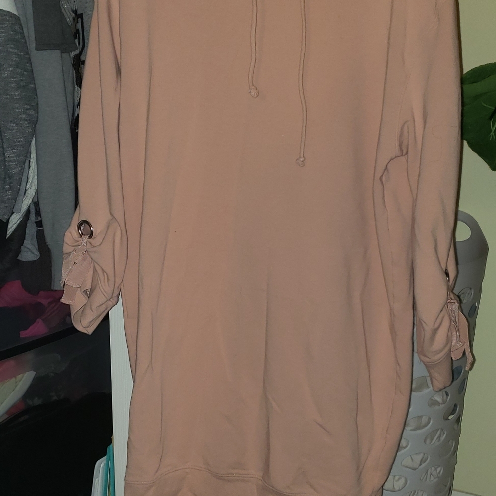 Cute light pink tunic